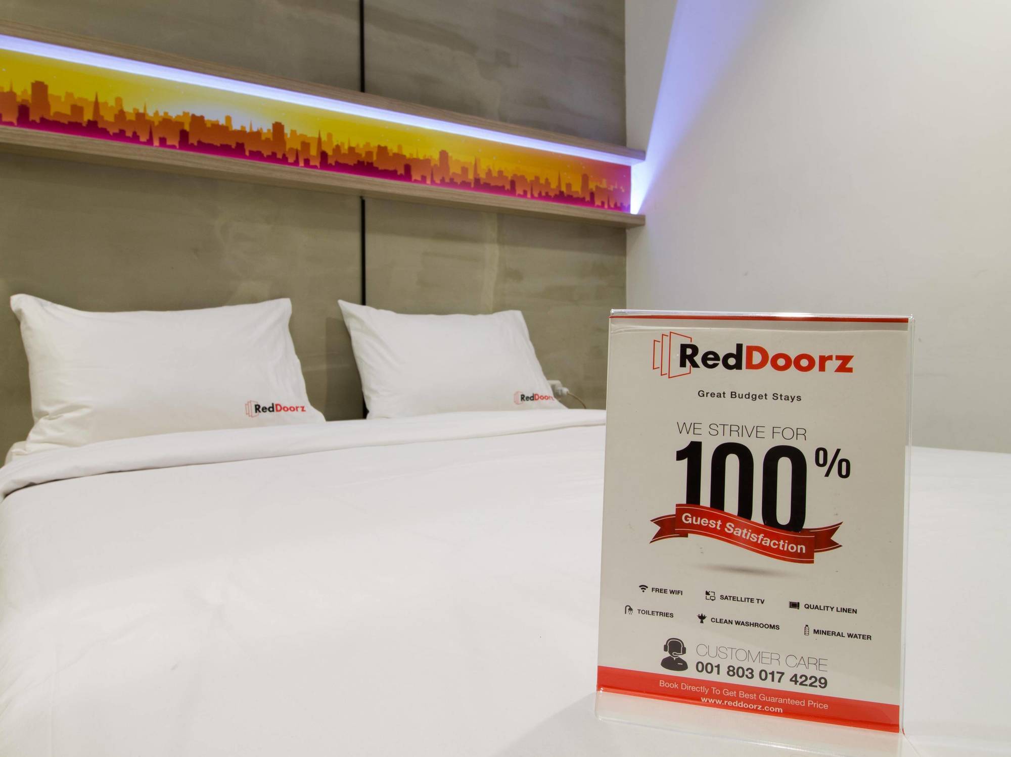 Reddoorz Plus @ Setiabudi Eight จาการ์ตา ภายนอก รูปภาพ